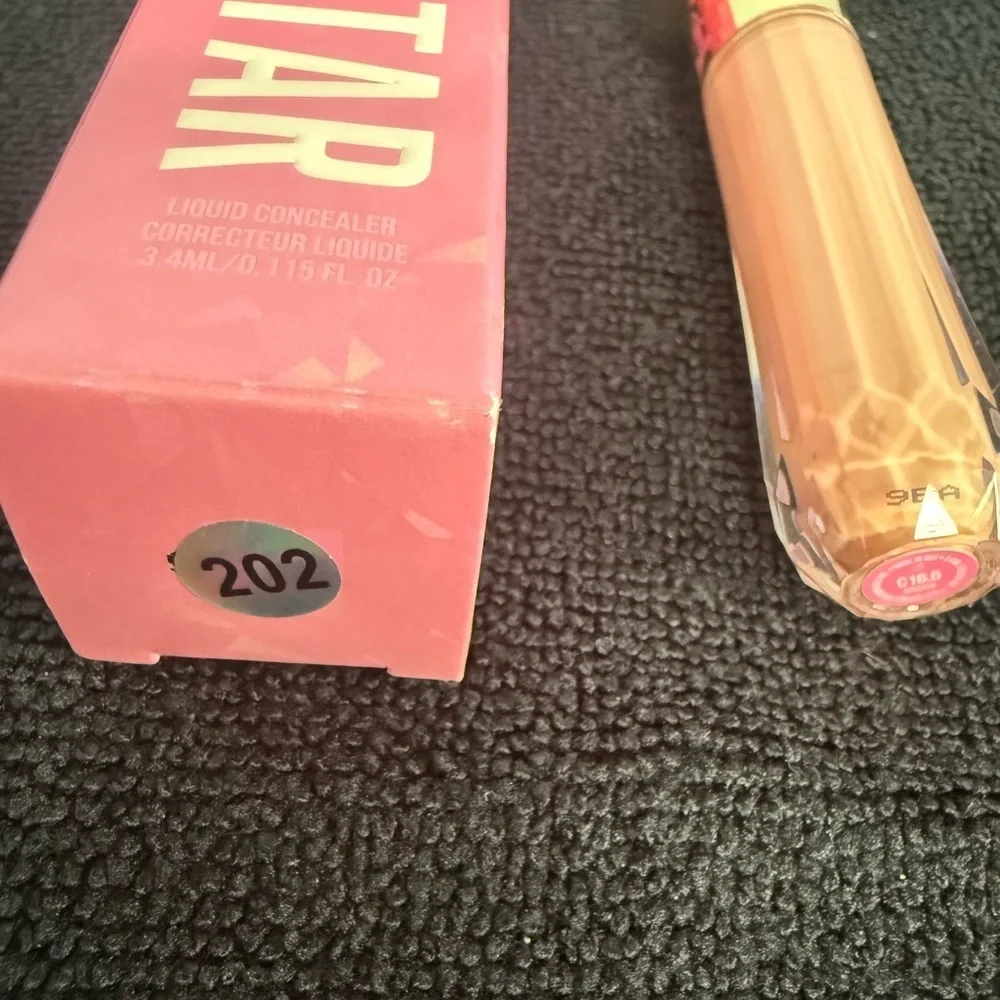 Jeffree Star - Liquid Concealer - Tan C16.5  202